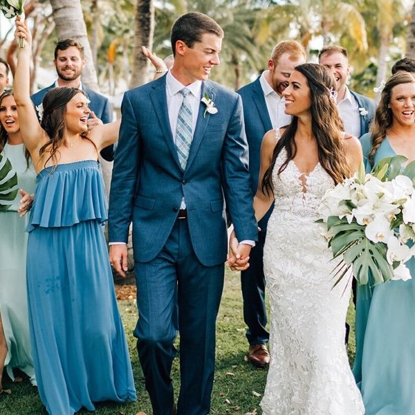 Navy blue and light blue theme for guests