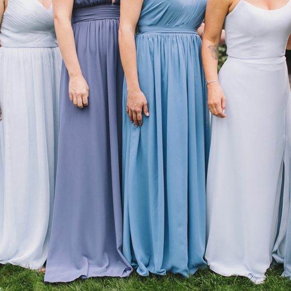 Navy blue and light blue theme for guests